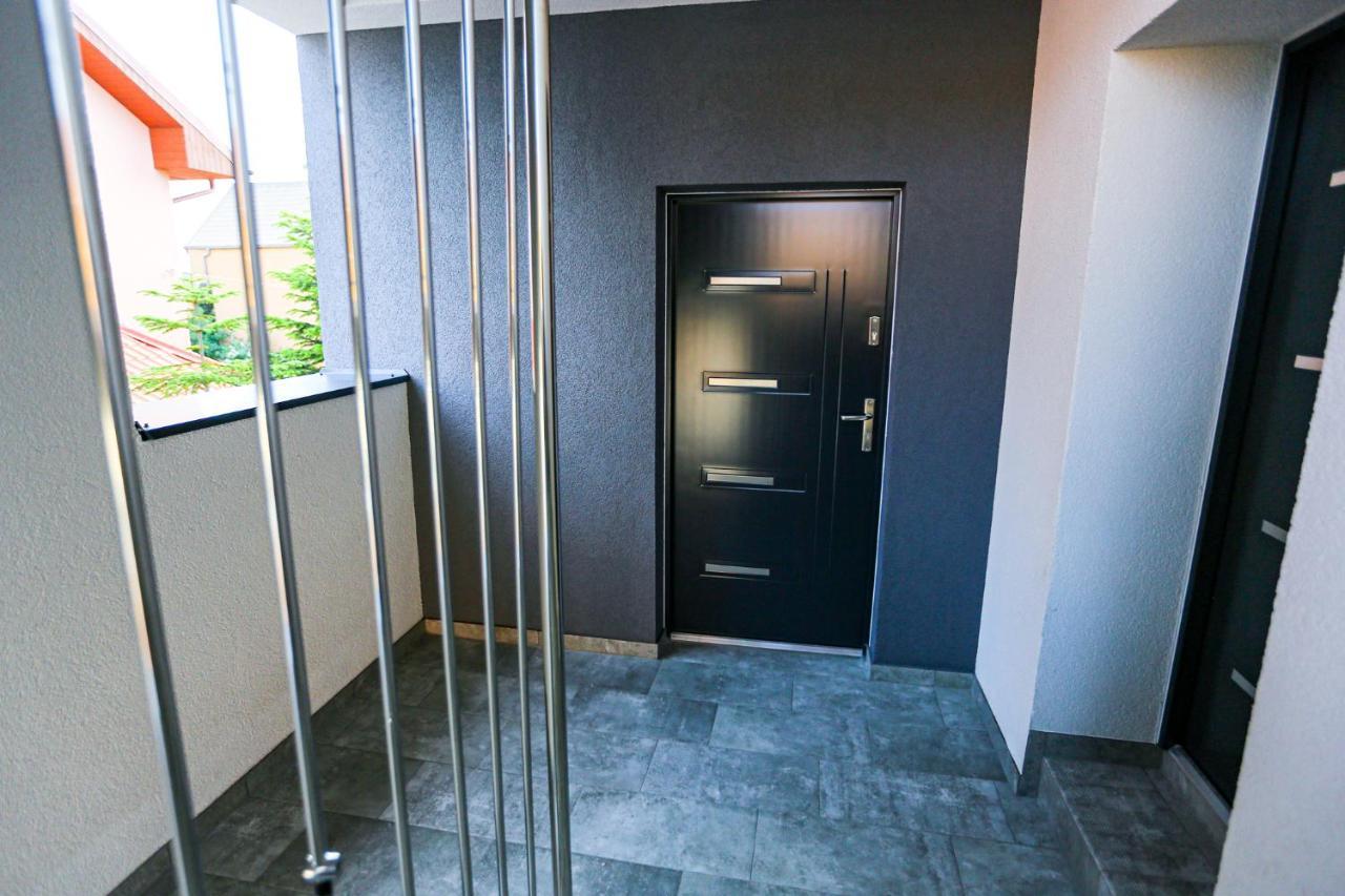 Apart Baltyk Pokoje & Apartamenty Леба Экстерьер фото